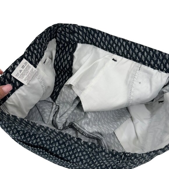 Riders By Lee Women 6" Inseam Black & White Printed Cotton/Spandex Shorts SZ 18M - Picture 11 of 12